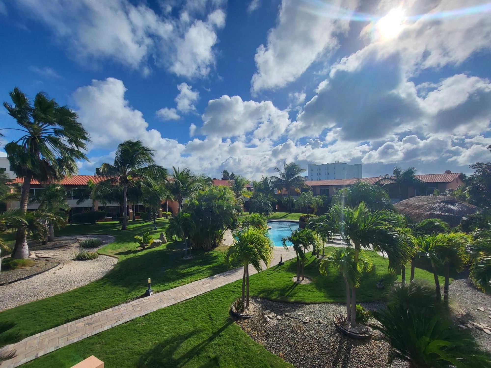 Eagle Beach Luxury House, Walking Distance To The Beach Palm Beach Luaran gambar