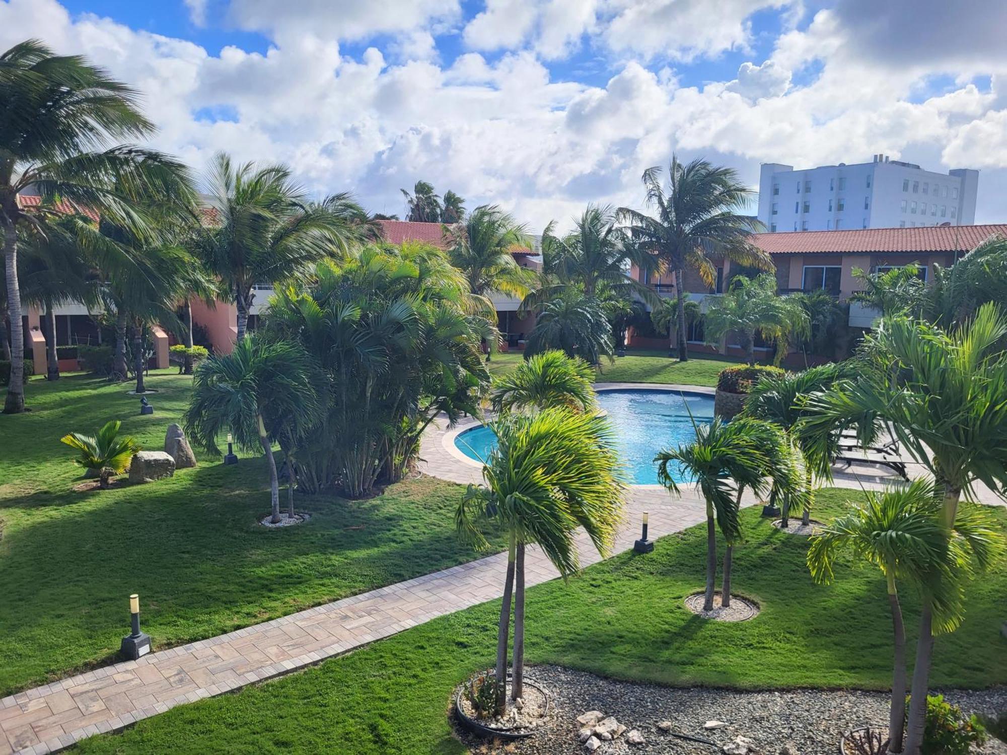 Eagle Beach Luxury House, Walking Distance To The Beach Palm Beach Luaran gambar