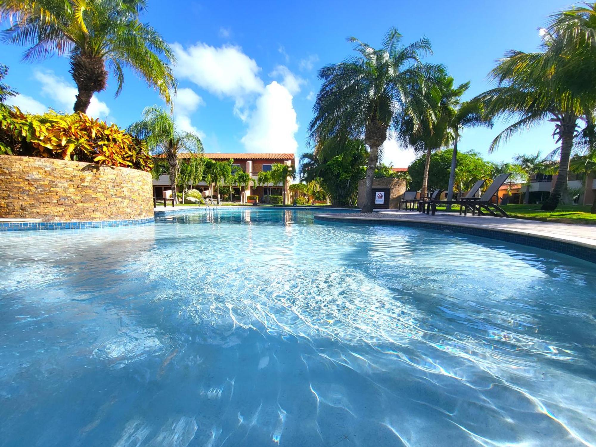 Eagle Beach Luxury House, Walking Distance To The Beach Palm Beach Luaran gambar