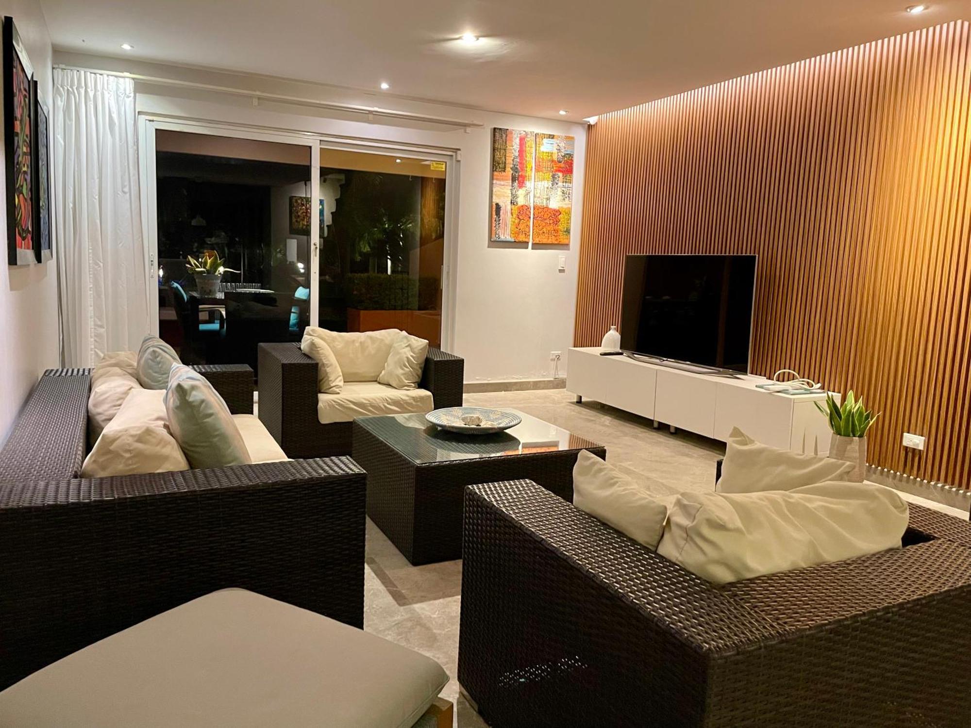Eagle Beach Luxury House, Walking Distance To The Beach Palm Beach Luaran gambar