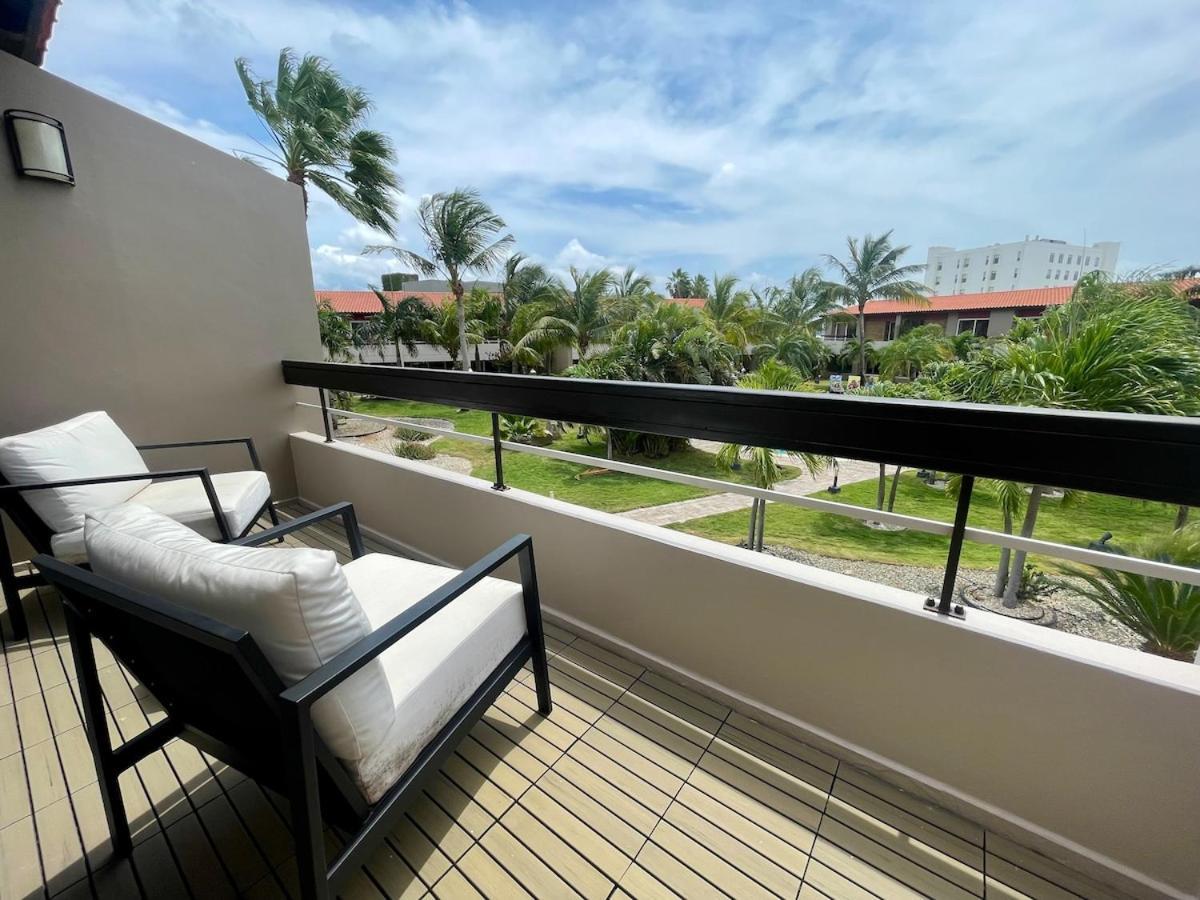 Eagle Beach Luxury House, Walking Distance To The Beach Palm Beach Luaran gambar